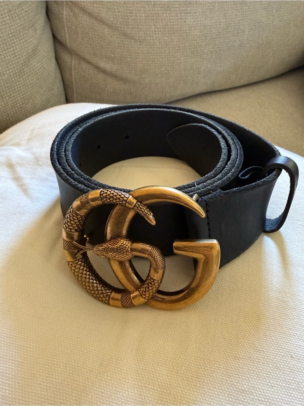 Authentic Gucci Black Leather Belt with Gold Snake Double-G Buckle - Picture 4 of 5